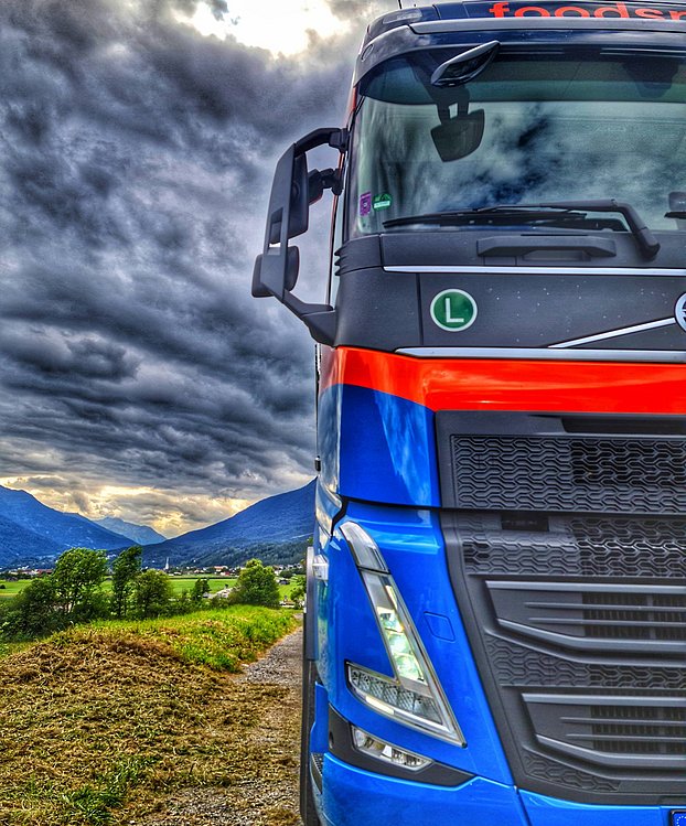 Tankwagen Werbung Tirol mit Foodsped Tankzügen Tankwagen Werbung Tirol mit Foodsped Tankzügen