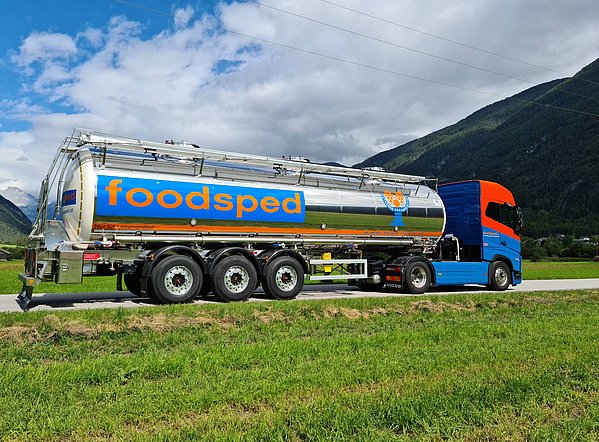 Transport flüssige Lebensmittel / Tankwagen von Foodsped Transport flüssige Lebensmittel / Tankwagen von Foodsped