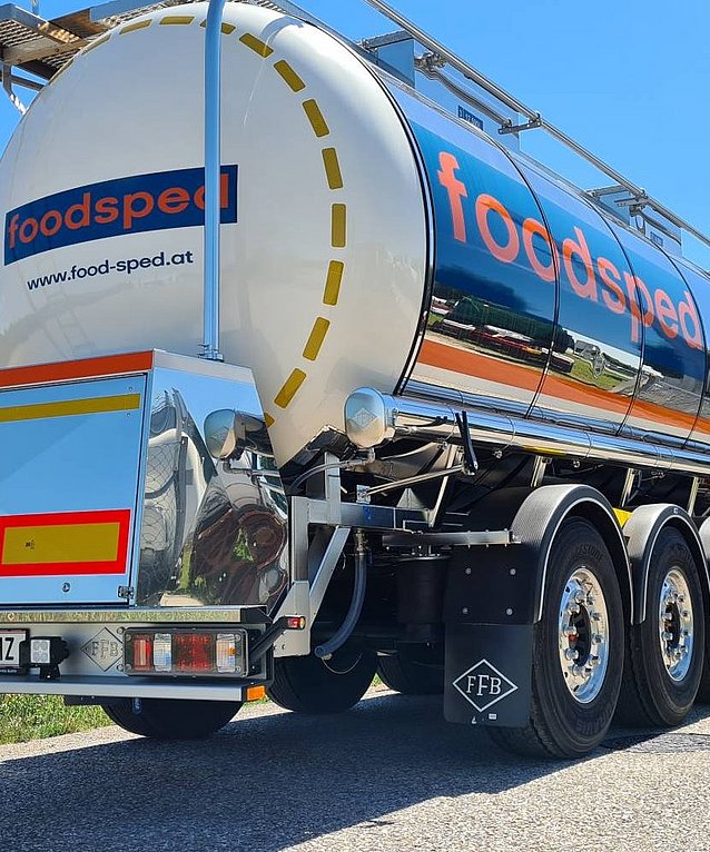 Transport flüssige Lebensmittel / Tankwagen von Foodsped