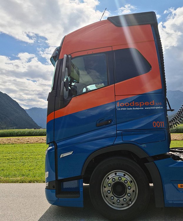 Transport flüssige Lebensmittel / Tankwagen von Foodsped Transport flüssige Lebensmittel / Tankwagen von Foodsped